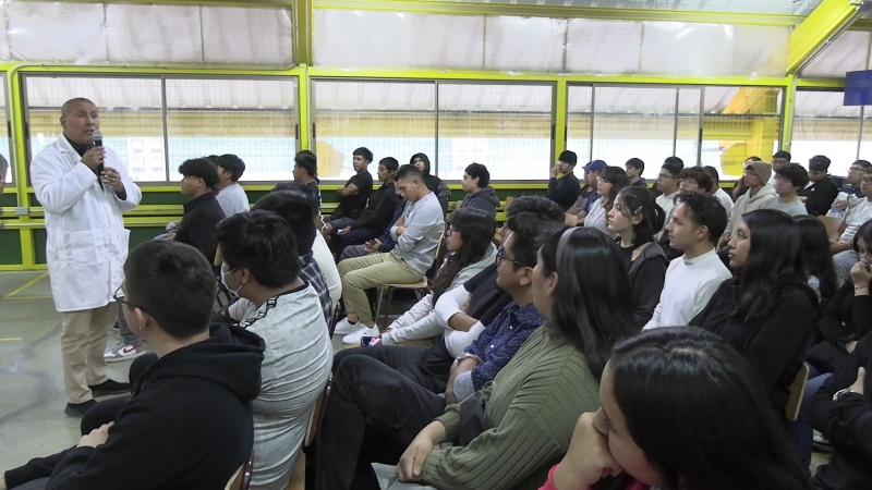 Ex alumnos/as de Don Bosco participaron de Charla por proyecto Nueva Centinela