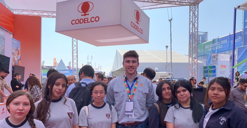 Colegio Don Bosco Calama y padrinos de Chuquicamata Subterránea se unen en la Exponor 2024