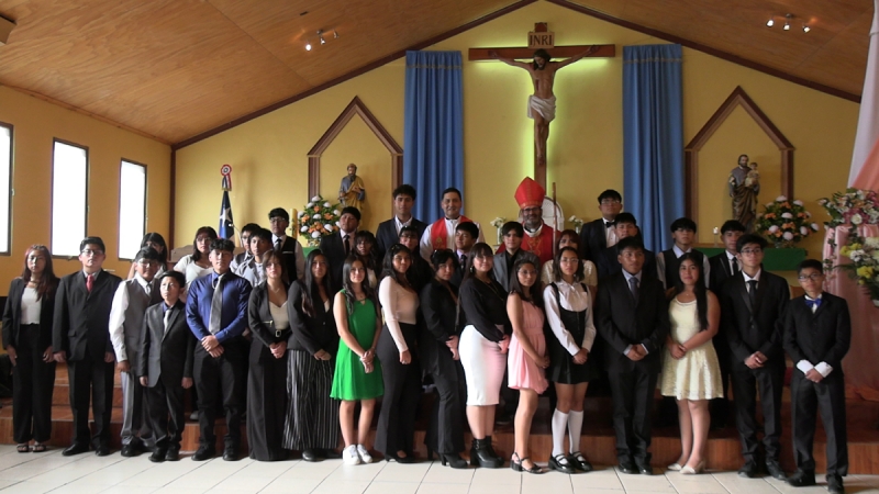 Obispo de Calama encabezó ceremonia de confirmación de 33 jóvenes salesianos